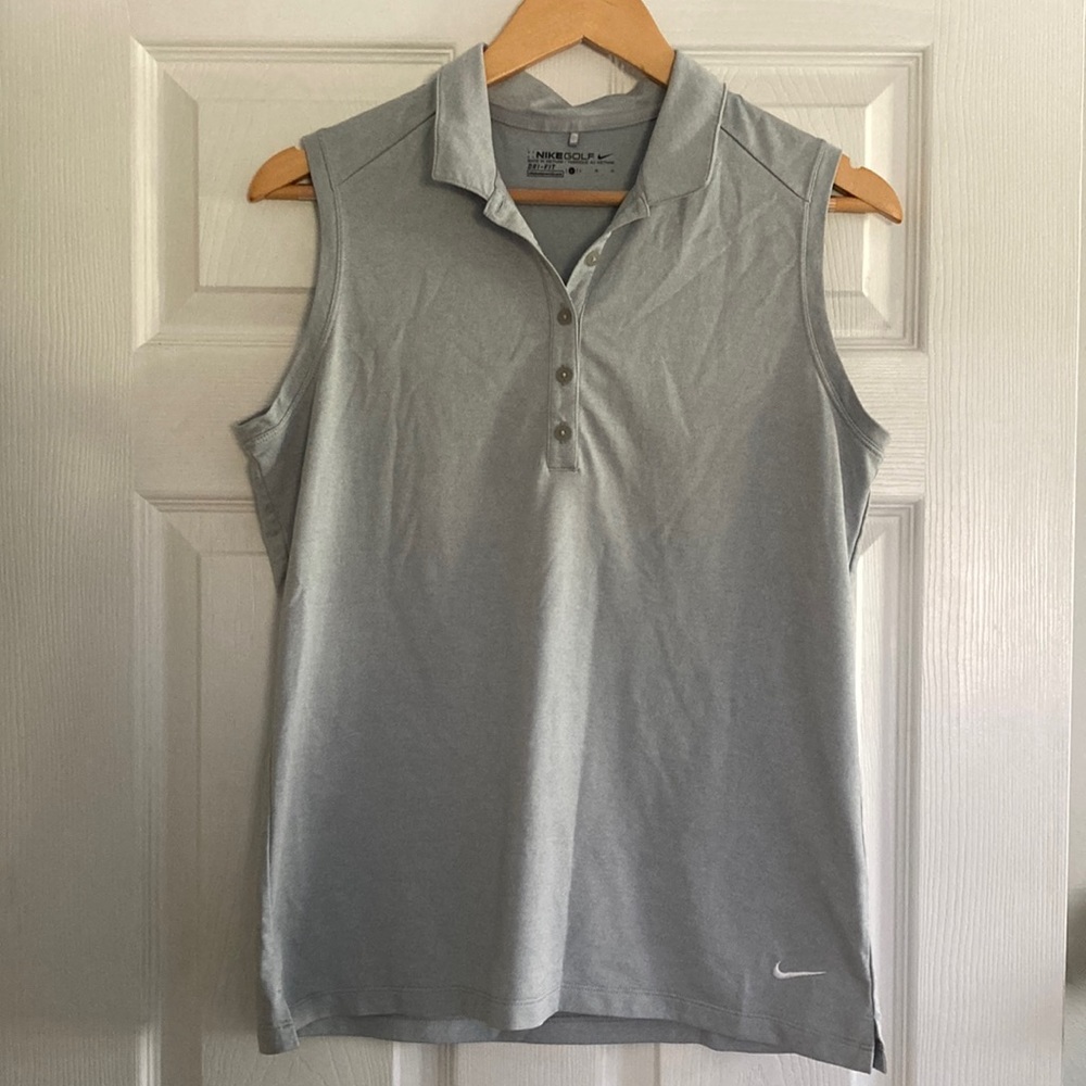 Nike woman’s golf shirt size L
